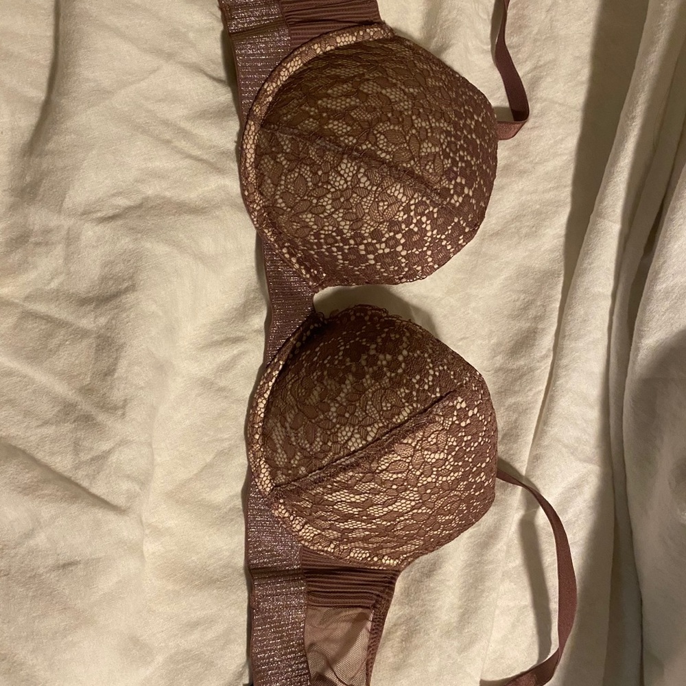 Victoria’s Secret bra